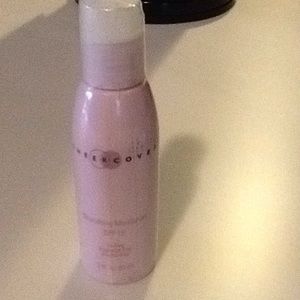 Sheer cover moisturizer